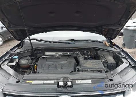 2019 Volkswagen Tiguan 2.0T S z USA, uszkodzony, nr VIN 3VV0B7AX7KM058736